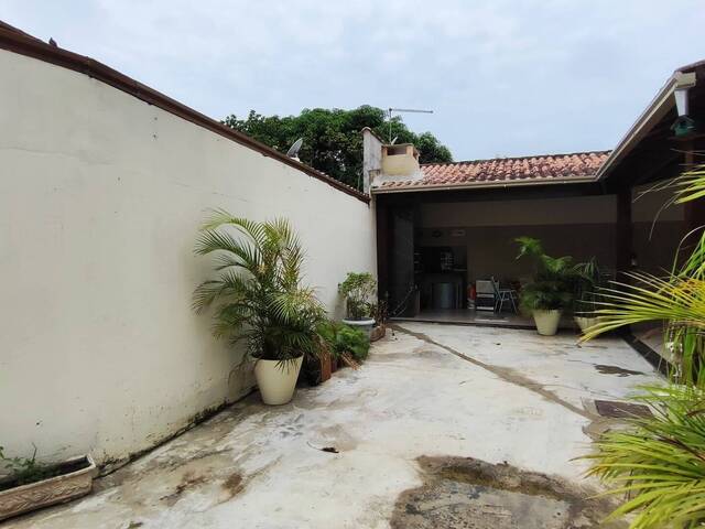 Casa para Venda em Rio das Ostras - 4