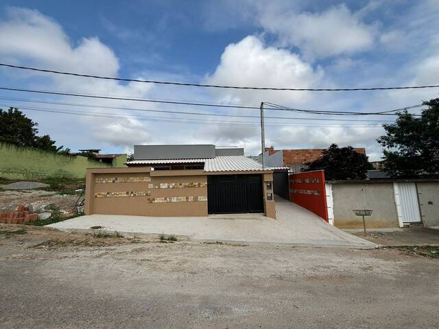 Casa para Venda em Rio das Ostras - 2