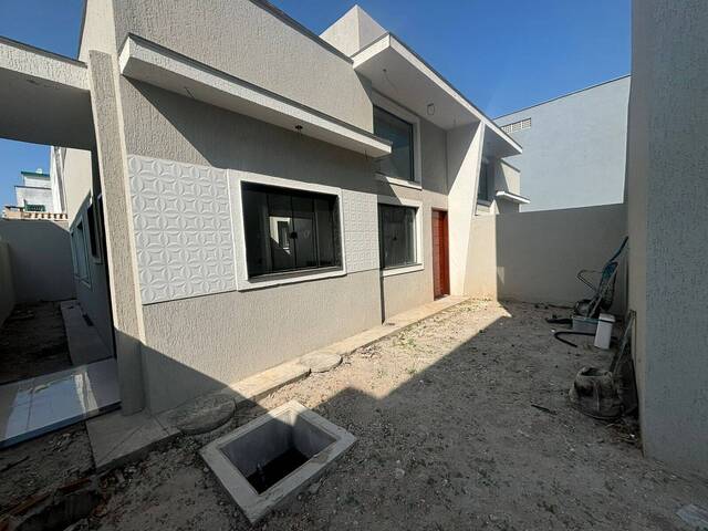 Casa para Venda em Rio das Ostras - 2